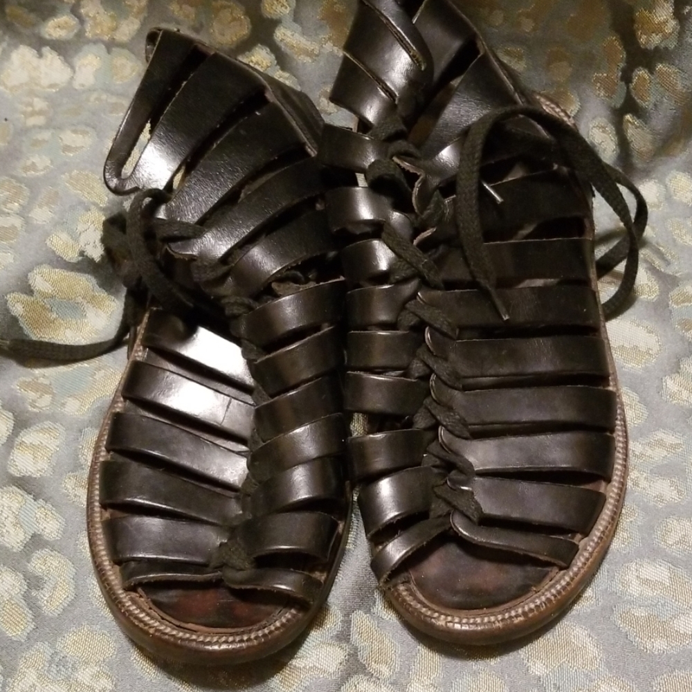 Kenneth Cole Black Gladiator 36
